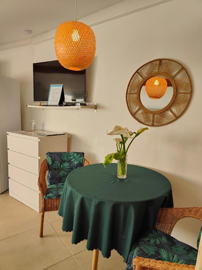Petite Etoile De Mer - Studio Hyper Equipe A 150M D'Une Plage De Sable Fin Grande Terrasse Presqu'Ile De Charme Сен-Мандрие-сюр-Мер Экстерьер фото